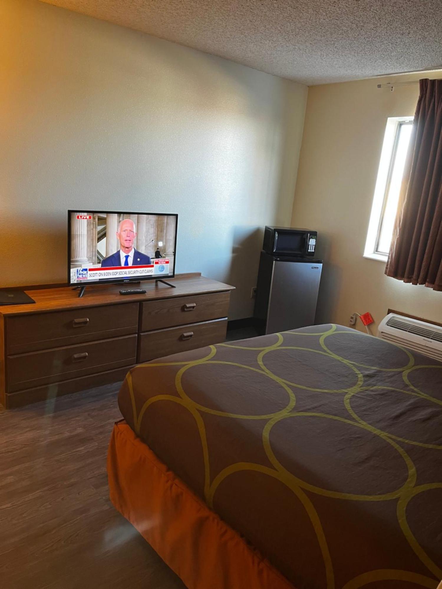 Super 8 Hotel Smithville Екстериор снимка
