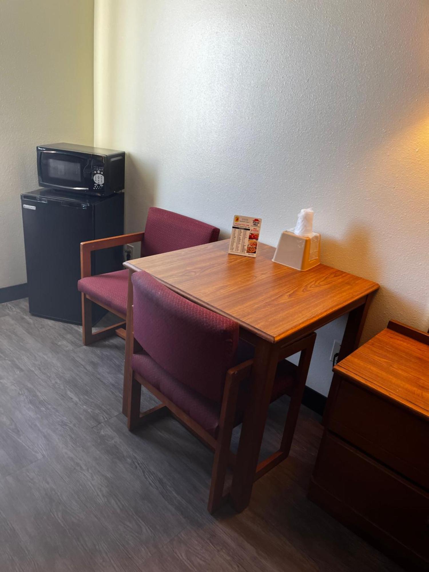 Super 8 Hotel Smithville Екстериор снимка